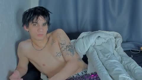 Snapshot of davisross chatting on November 18, 2025, 2:06 am davis online show from November 18, 2025, 2:06 am