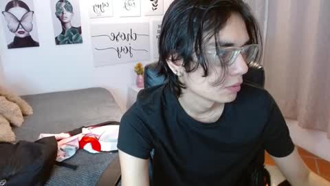 davoxer online show from October 26, 2025, 3:12 am