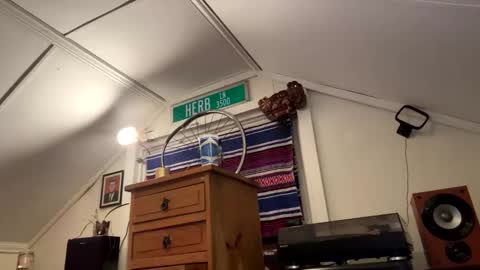 dayblue online show from April 16, 2026, 6:03 am