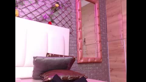 Dayse  online show from March 3, 2025, 3:53 pm