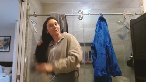 Dazey online show from November 12, 2025, 9:58 pm