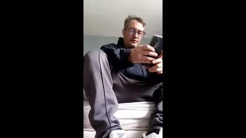 Dazzill online show from March 15, 2026, 1:28 pm