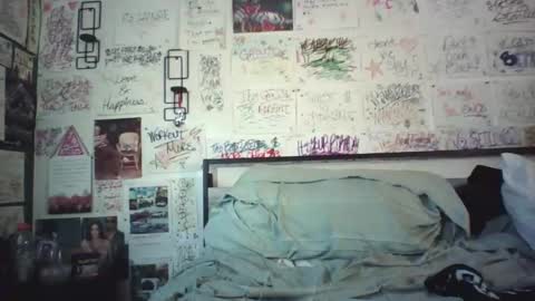 dbeamon92 online show from April 5, 2026, 2:36 pm