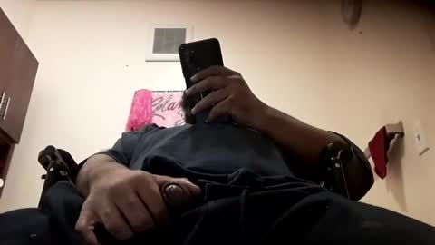 dbras 19 online show from November 7, 2025, 11:43 am