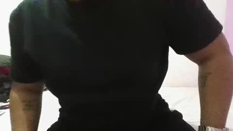 Snapshot of dc333777 chatting on February 27, 2026, 11:05 pm dc333777 online show from February 27, 2026, 11:05 pm