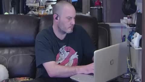 want girl to play with me online show from February 15, 2026, 7:10 pm