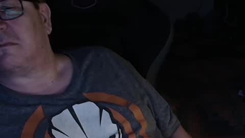 DC online show from November 10, 2025, 1:04 am