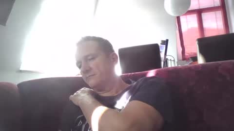 Snapshot of dddermattt chatting on January 10, 2025, 12:58 pm Play with me while I watch you german handsome squirtlover love small girls small tits big clit cut c2c shaved online show from January 10, 2025, 12:58 pm