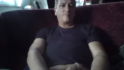 Snapshot of dddermattt chatting on May 21, 2026, 1:18 pm Play with me while I watch you german handsome squirtlover love small girls small tits big clit cut c2c shaved online show from May 21, 2026, 1:18 pm