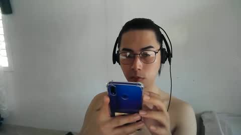 Snapshot of ddemorito10 chatting on February 17, 2025, 12:54 am Targanyen13 online show from February 17, 2025, 12:54 am