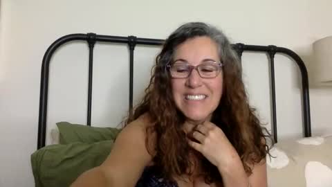 DDMolly online show from October 14, 2025, 7:58 pm