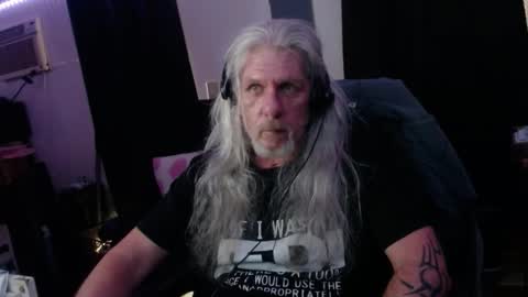 deaconoddeye online show from December 17, 2025, 8:15 pm