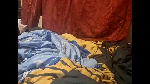 deadbirdink8o8 online show from February 6, 2026, 7:12 am