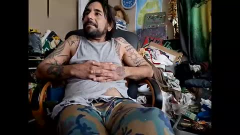 deadbirdink8o8 online show from April 5, 2026, 10:18 pm