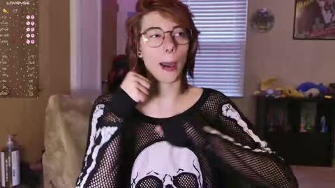 Rat online show from October 2, 2025, 5:42 pm