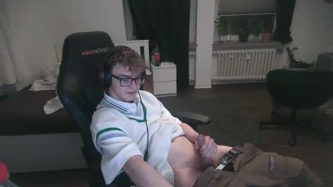 Dean online show from November 23, 2025, 3:28 am