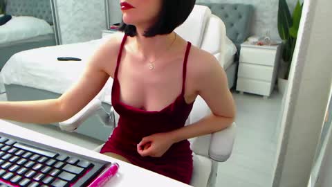 Snapshot of dear_ellisse chatting on April 26, 2026, 8:56 am Elly online show from April 26, 2026, 8:56 am