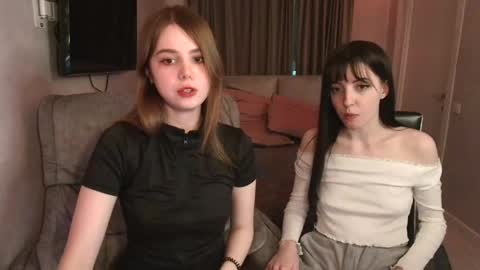 dear_helga online show from February 14, 2025, 4:20 pm