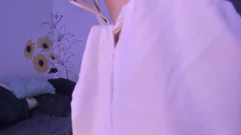 Snapshot of dear_venus chatting on February 15, 2025, 11:03 pm venus adam online show from February 15, 2025, 11:03 pm