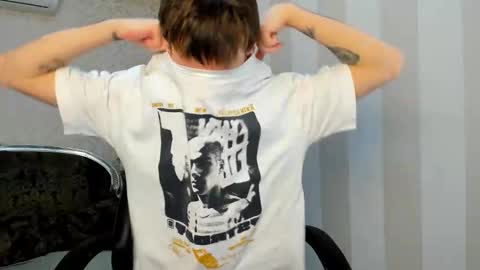 Snapshot of dearboyy_ chatting on February 26, 2026, 8:08 pm dearboyy_ online show from February 26, 2026, 8:08 pm