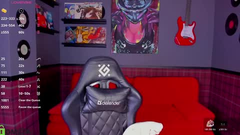 Jennifer online show from April 14, 2026, 11:33 pm