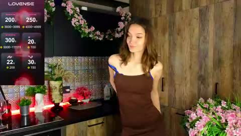 Snapshot of debihenks chatting on May 2, 2026, 5:18 pm Eva online show from May 2, 2026, 5:18 pm