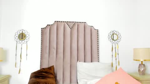 Snapshot of debora_scoot chatting on February 25, 2025, 5:36 pm Debora online show from February 25, 2025, 5:36 pm