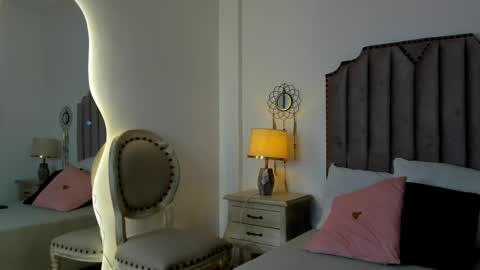 Snapshot of debora_scoot chatting on February 28, 2025, 5:48 pm Debora online show from February 28, 2025, 5:48 pm