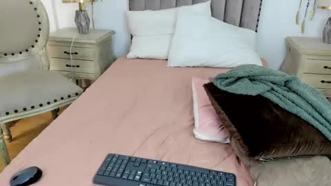 Snapshot of debora_scoot chatting on March 9, 2025, 2:32 pm Debora online show from March 9, 2025, 2:32 pm