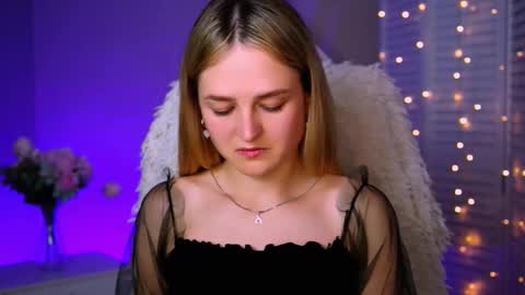 Snapshot of deboralarson chatting on October 7, 2025, 5:48 am Debora online show from October 7, 2025, 5:48 am