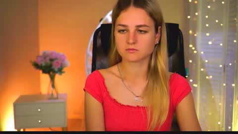 Debora online show from July 7, 2026, 4:04 am