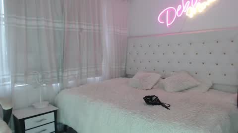 Snapshot of deboramom chatting on February 9, 2025, 7:30 pm DeboraMom online show from February 9, 2025, 7:30 pm