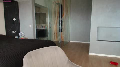 Monique online show from November 14, 2025, 11:09 am