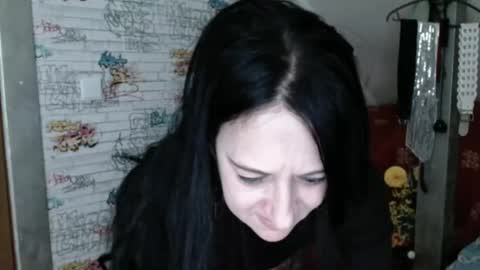 DebraMilf online show from April 15, 2026, 2:18 am