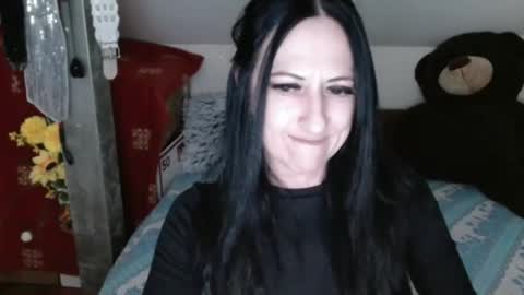 DebraMilf online show from April 20, 2026, 1:19 am