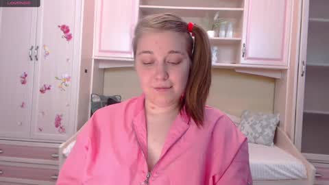 debramust online show from December 22, 2024, 4:48 pm