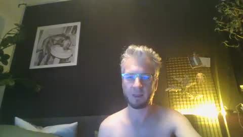 Snapshot of deebo1987 chatting on December 29, 2024, 6:49 pm Deen online show from December 29, 2024, 6:49 pm