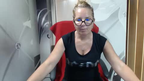 Snapshot of deepintoyourmind chatting on May 25, 2026, 7:47 am hi guys i m a cute milf i m here for good time and nice people pls be respectfool and enjoy me online show from May 25, 2026, 7:47 am