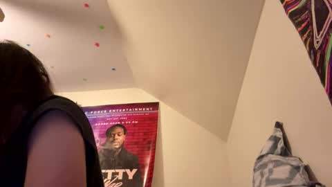 deepthroatqueen33 online show from February 1, 2026, 11:31 am