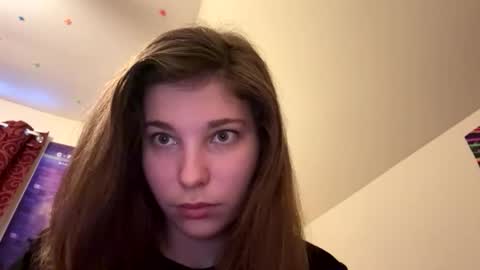 deepthroatqueen33 online show from February 3, 2026, 11:48 am