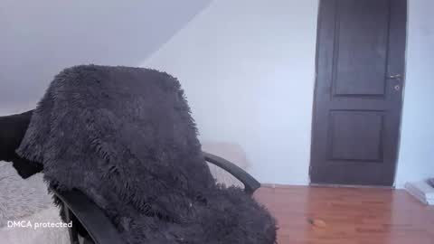 Deessert online show from September 14, 2025, 4:33 am