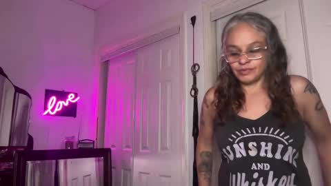 Snapshot of degeneratesaint chatting on September 29, 2025, 1:33 am Tori online show from September 29, 2025, 1:33 am