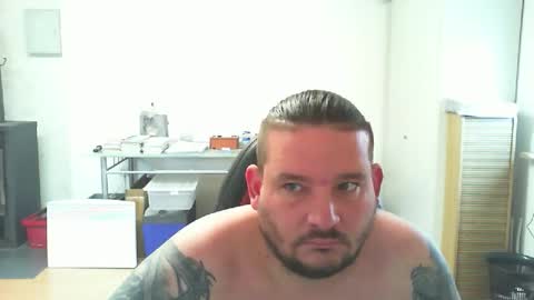 Snapshot of deinspielzeug87 chatting on November 14, 2025, 9:30 am deinspielzeug87 online show from November 14, 2025, 9:30 am