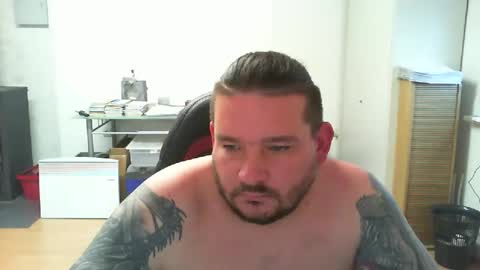 Snapshot of deinspielzeug87 chatting on November 24, 2025, 1:00 pm deinspielzeug87 online show from November 24, 2025, 1:00 pm