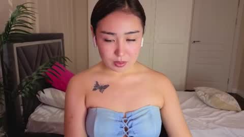 Snapshot of deiri_destiny chatting on July 9, 2026, 7:34 am sexy bimbo little kitty asian misstress quen princes sexy girl you can just call me pleasure online show from July 9, 2026, 7:34 am