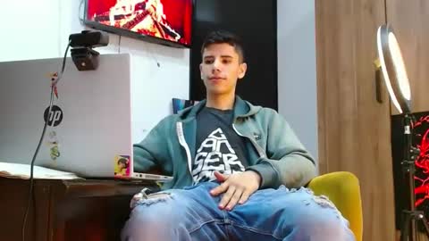 delglo online show from October 13, 2025, 1:11 pm