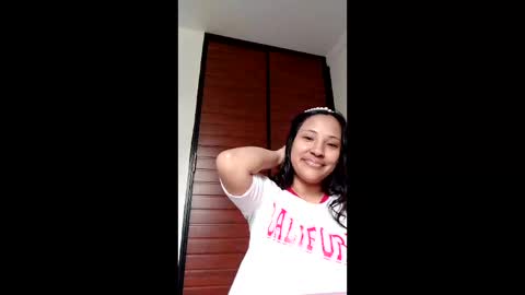 Snapshot of delicious_sarah07 chatting on May 9, 2026, 4:34 pm Sarah online show from May 9, 2026, 4:34 pm