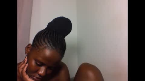 Snapshot of deliciousbabe01 chatting on May 26, 2026, 6:37 pm EVAH online show from May 26, 2026, 6:37 pm