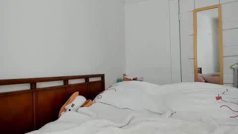 deliciousnoni online show from November 29, 2025, 11:08 pm