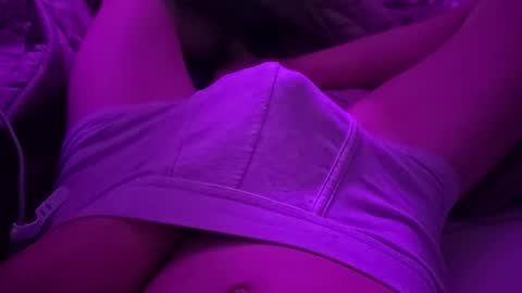 Snapshot of delight__19 chatting on February 13, 2026, 12:28 am Delight 19 online show from February 13, 2026, 12:28 am